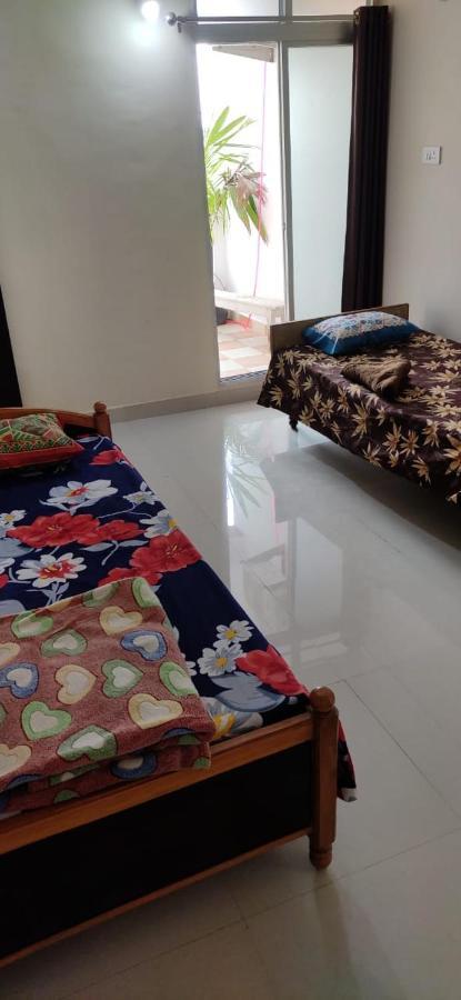 Apartamento Untrained & Unplanned Jabalpur Exterior foto